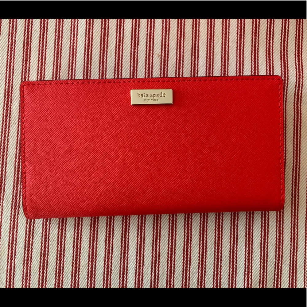 NWT Kate Spade Laurel Way Stacy Wallet, Red (Prikly Pear) 605